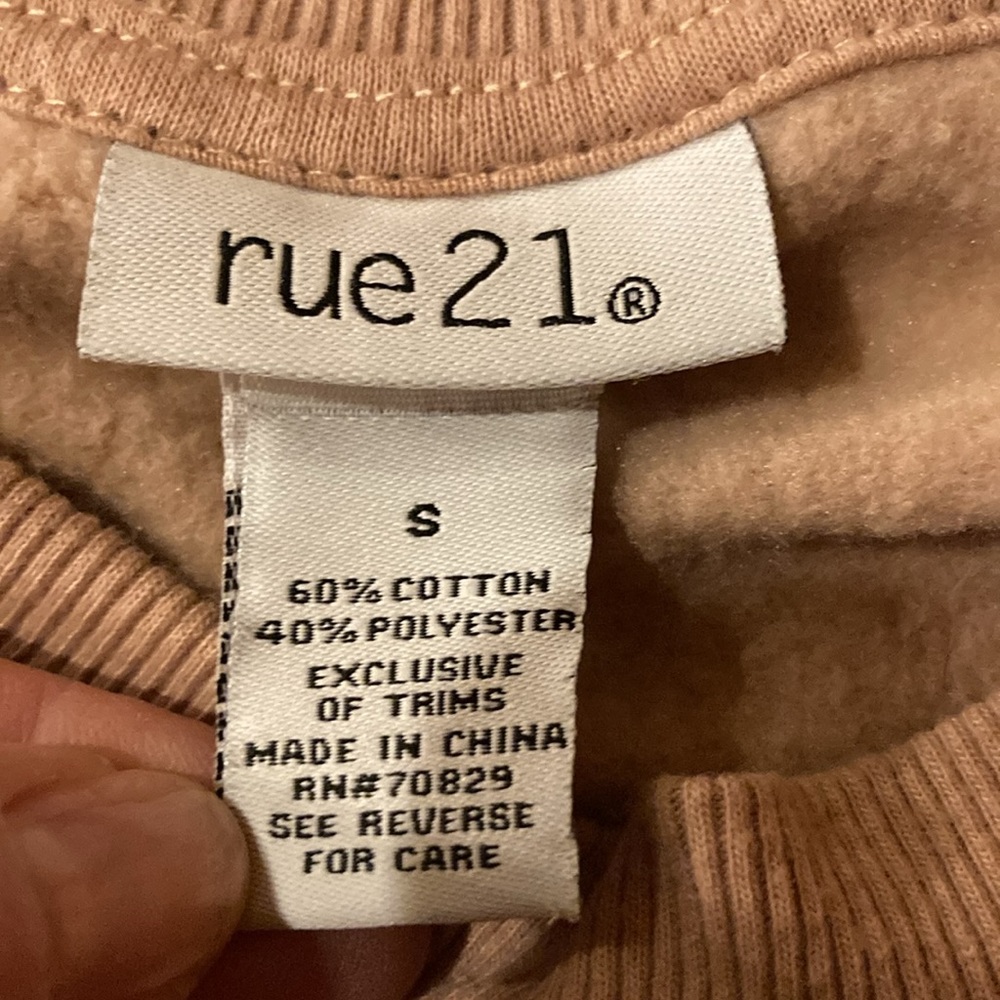 Small Rue21 Nashville Tennessee University League Blush Soft Sweatshirt - Picture 10 of 10